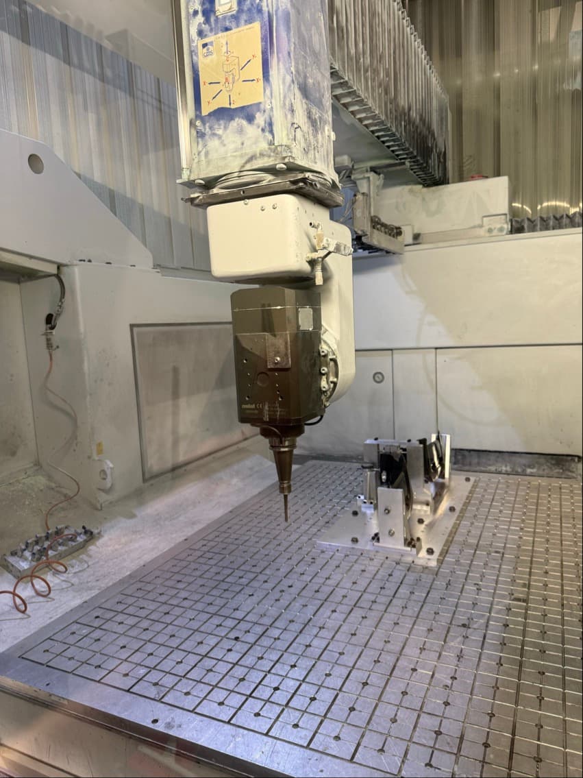 CMS Antares 5 axis router machinery photograph