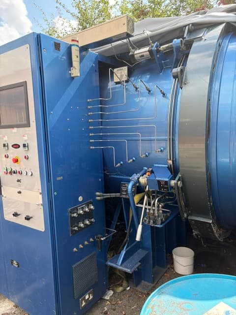 Autoclave - 4m x 2.5m machinery photograph