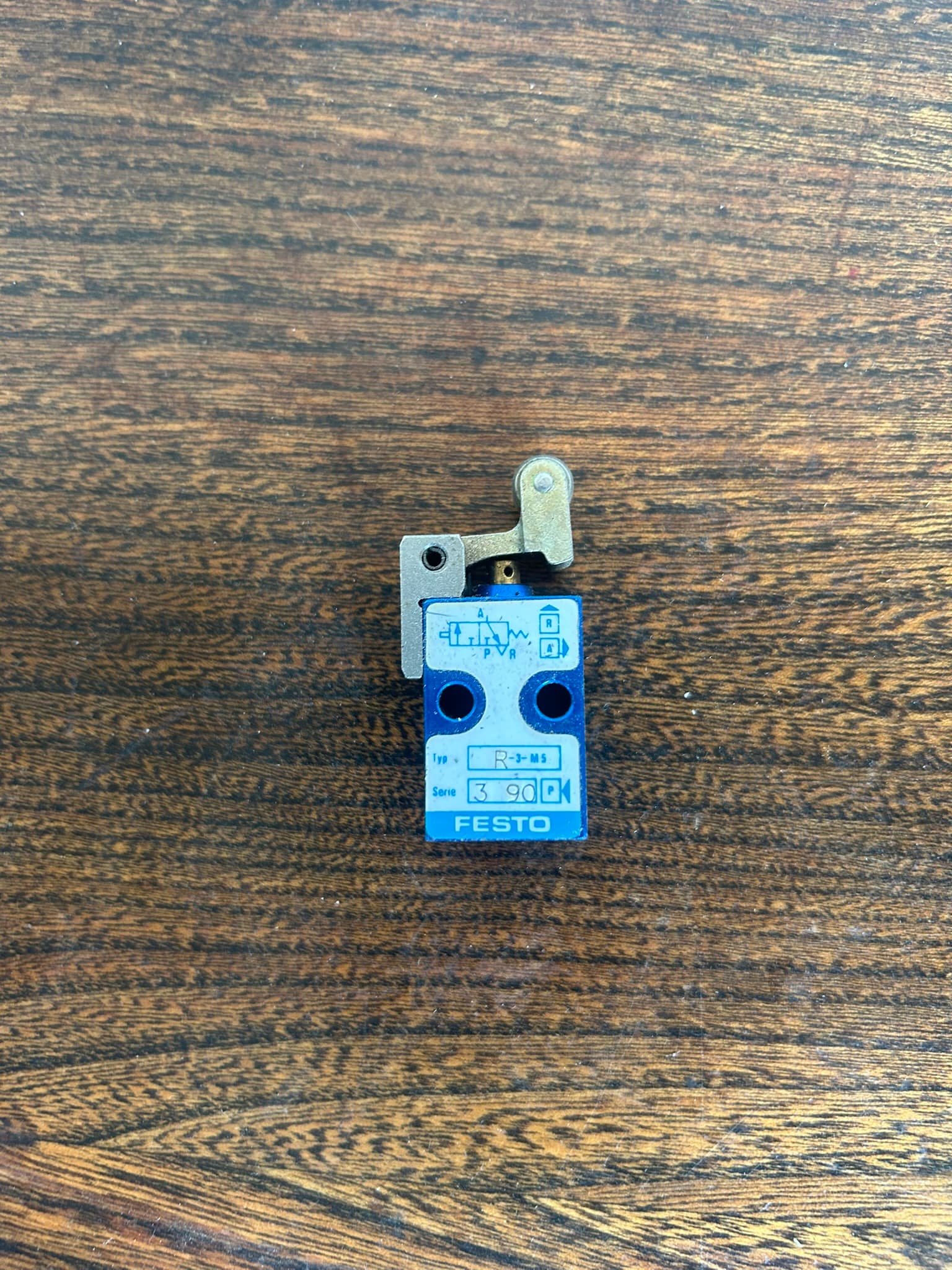 Festo Roller Lever Mechanical Valve product photograph