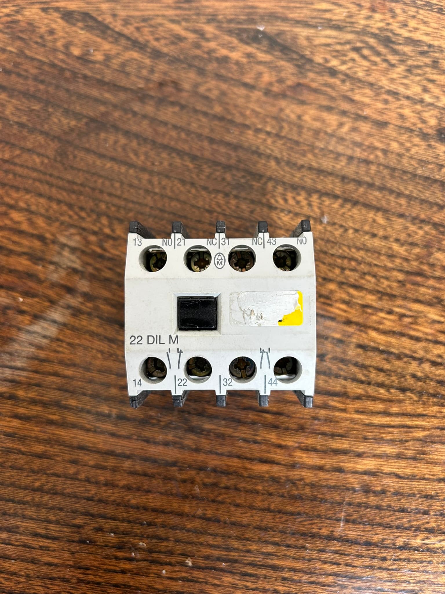 Moeller 22DILM AUX contact 2NO 2NC product photograph